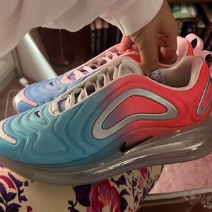 Nike sneakers size 7